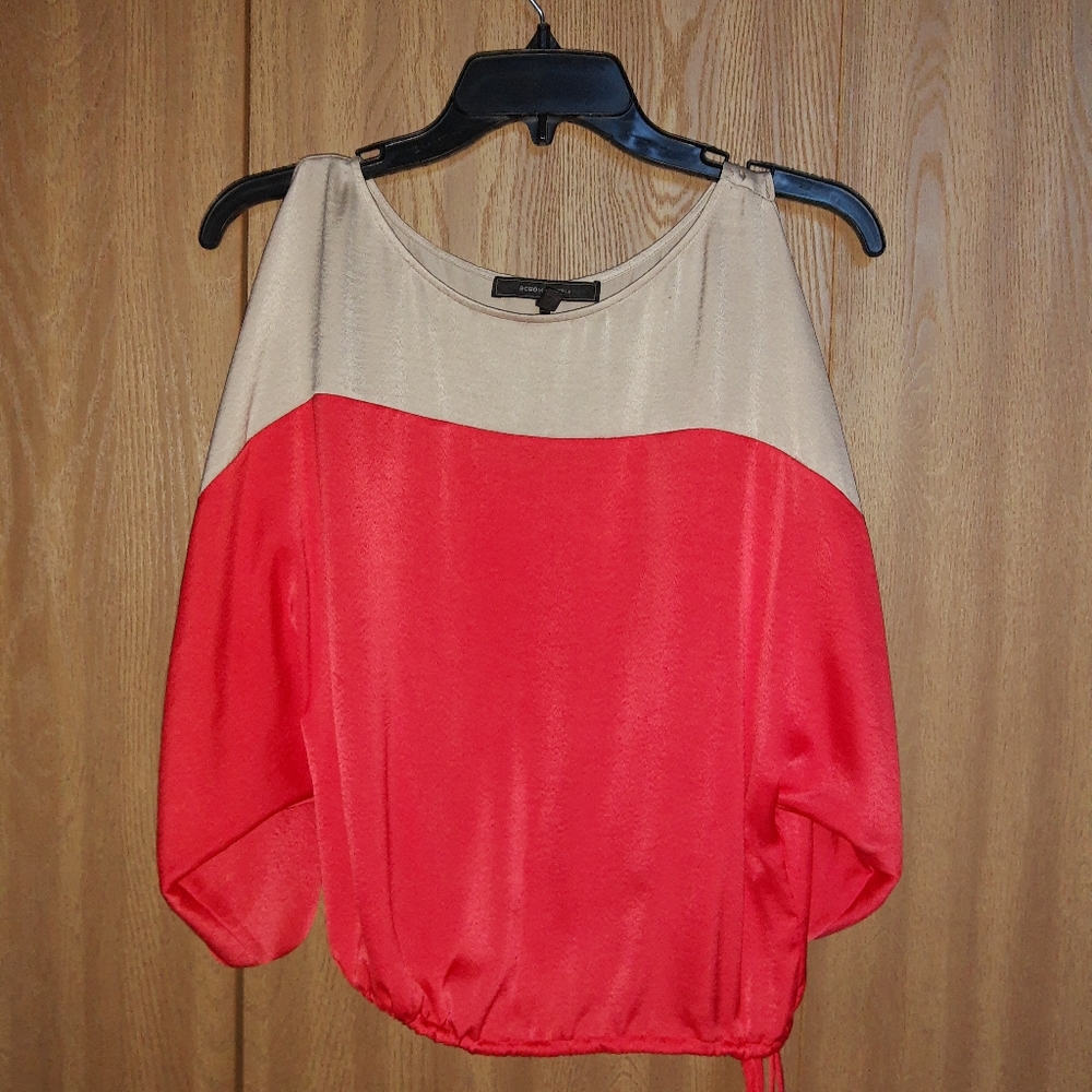 BCBG XS Cutout 2 tone blouse